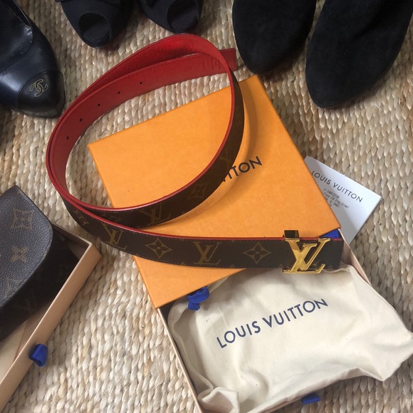 Louis Vuitton Accessories - Auth Louis Vuitton Reversible Monogram LV Belt